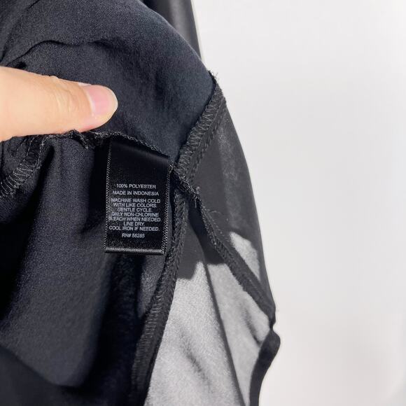 Express Womens M Black Sheer Pieced V Neck Blouse Top 3/4 Sleeve Lightweight - Picture 6 of 6